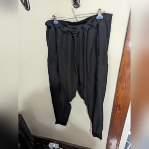 Wonder wink 123 scrub joggers